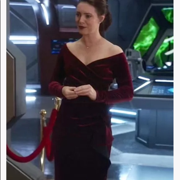 Chiara Boni la petite robe Silveria long sleeve velvet midi dress burgundy - Picture 11 of 11